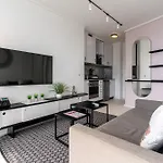 Flamingo 701: 7Th Floor Sea View Apartment