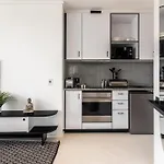 Flamingo 701: 7Th Floor Sea View Apartment